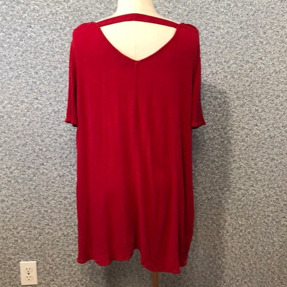 Lane Bryant Red Cut-Out Blouse – Flowy, Flirty & Lightweight Style T280 - Picture 3 of 6